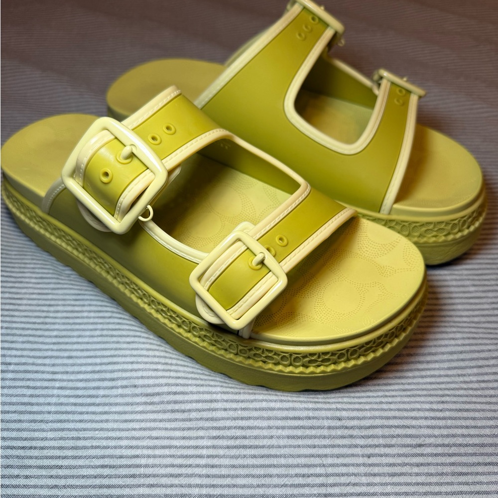 Coach LUCY Platform Sandals